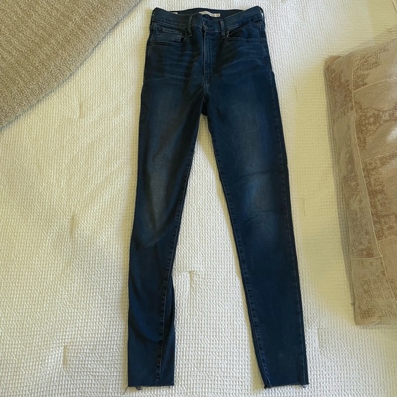 Levi’s high rise jeans - Dark Blue - 28 - Picture 1 of 5
